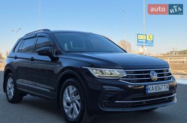 Позашляховик / Кросовер Volkswagen Tiguan 2021 в Києві