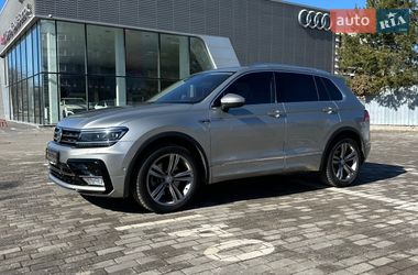 Внедорожник / Кроссовер Volkswagen Tiguan 2016 в Киеве