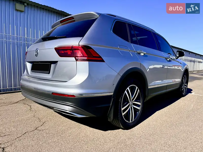 Volkswagen Tiguan 2020 VIN WVGZZZ5NZLM181493 фото оголошення 8 з 75