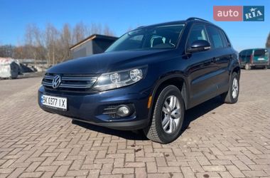 Внедорожник / Кроссовер Volkswagen Tiguan 2015 в Ровно