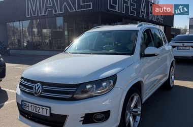 Позашляховик / Кросовер Volkswagen Tiguan 2016 в Одесі