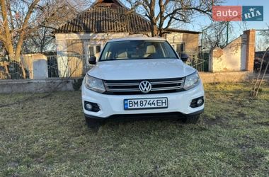 Внедорожник / Кроссовер Volkswagen Tiguan 2016 в Березнеговатом