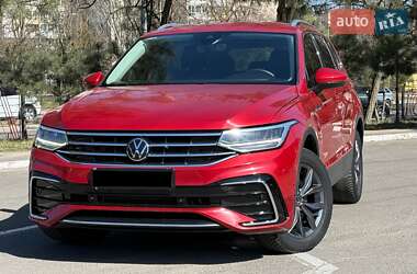 Внедорожник / Кроссовер Volkswagen Tiguan 2022 в Одессе