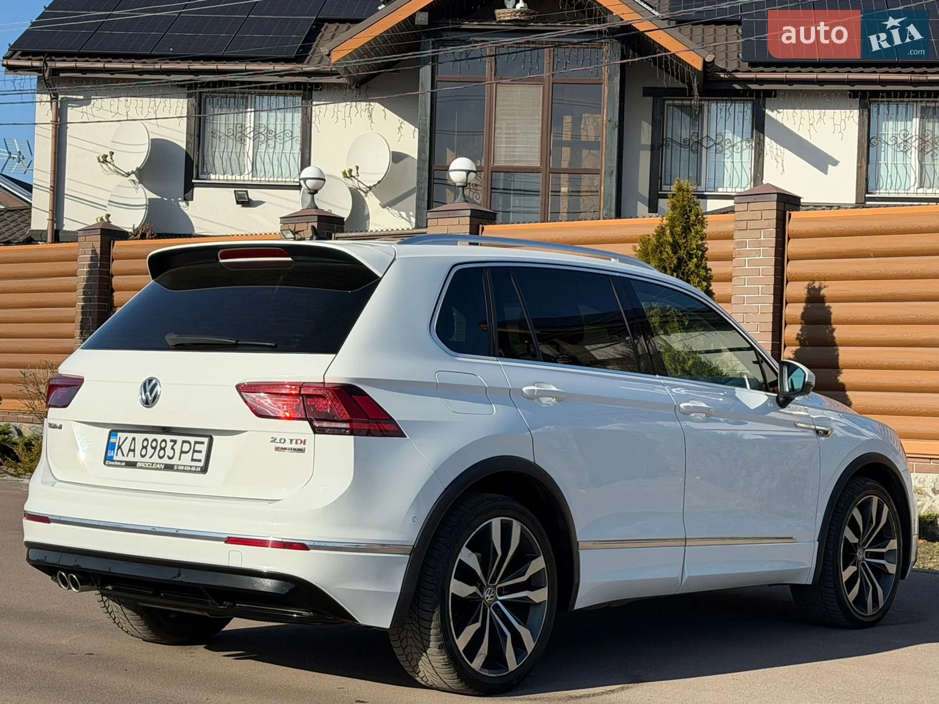 2017 Volkswagen Tiguan - мініатюра 37