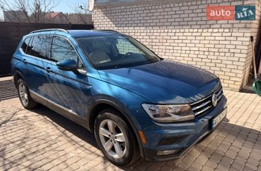 Позашляховик / Кросовер Volkswagen Tiguan 2017 в Харкові
