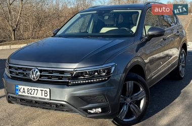 Внедорожник / Кроссовер Volkswagen Tiguan 2018 в Киеве