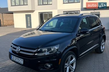 Позашляховик / Кросовер Volkswagen Tiguan 2016 в Чернівцях