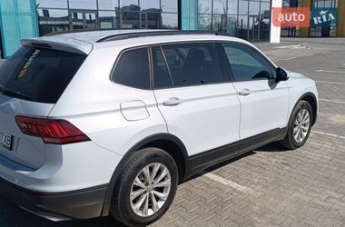 Позашляховик / Кросовер Volkswagen Tiguan 2018 в Львові