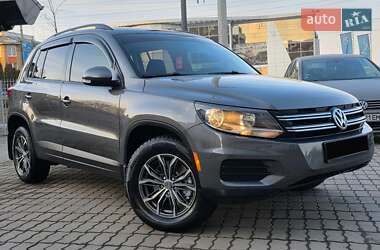 Внедорожник / Кроссовер Volkswagen Tiguan 2016 в Хмельницком
