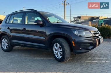 Внедорожник / Кроссовер Volkswagen Tiguan 2015 в Луцке