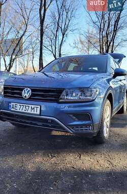 Позашляховик / Кросовер Volkswagen Tiguan 2017 в Хмельницькому