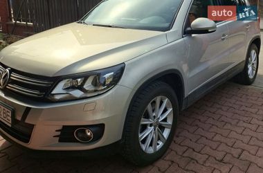 Внедорожник / Кроссовер Volkswagen Tiguan 2015 в Львове