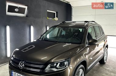 Позашляховик / Кросовер Volkswagen Tiguan 2013 в Чернівцях