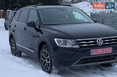 Внедорожник / Кроссовер Volkswagen Tiguan 2021 в Тернополе