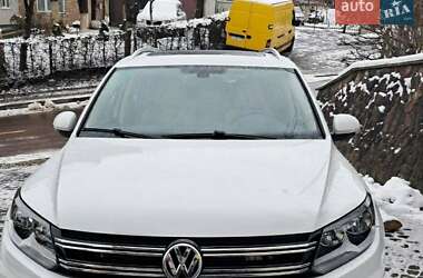 Внедорожник / Кроссовер Volkswagen Tiguan 2016 в Полтаве