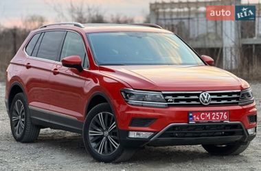 Внедорожник / Кроссовер Volkswagen Tiguan 2017 в Самборе
