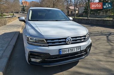 Внедорожник / Кроссовер Volkswagen Tiguan 2018 в Николаеве