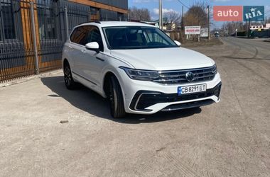 Позашляховик / Кросовер Volkswagen Tiguan 2022 в Чернігові