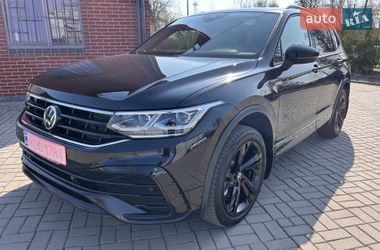 Внедорожник / Кроссовер Volkswagen Tiguan 2022 в Львове