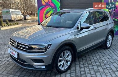 Внедорожник / Кроссовер Volkswagen Tiguan 2017 в Каменец-Подольском