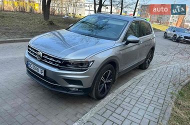 Позашляховик / Кросовер Volkswagen Tiguan 2018 в Львові