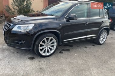 Позашляховик / Кросовер Volkswagen Tiguan 2009 в Харкові