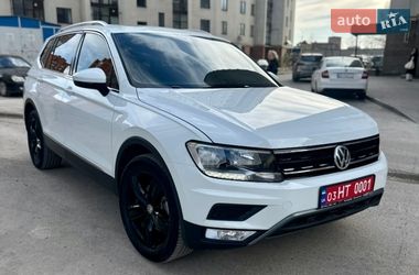 Позашляховик / Кросовер Volkswagen Tiguan 2020 в Сумах