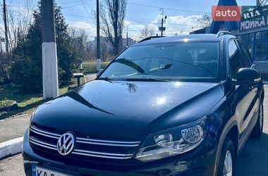 Позашляховик / Кросовер Volkswagen Tiguan 2016 в Києві