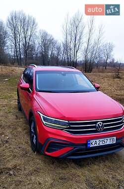 Позашляховик / Кросовер Volkswagen Tiguan 2022 в Києві