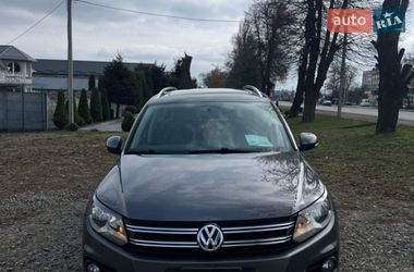 Внедорожник / Кроссовер Volkswagen Tiguan 2012 в Хмельницком
