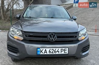 Позашляховик / Кросовер Volkswagen Tiguan 2015 в Києві