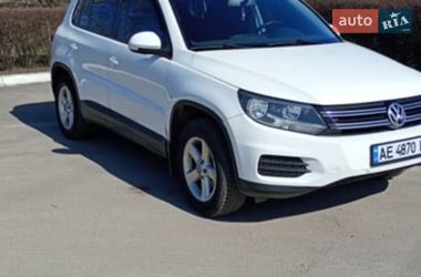 Позашляховик / Кросовер Volkswagen Tiguan 2011 в Кам'янському