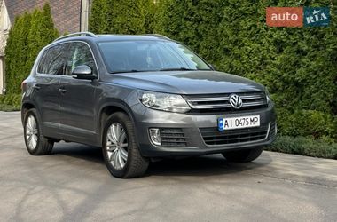 Внедорожник / Кроссовер Volkswagen Tiguan 2014 в Софиевской Борщаговке