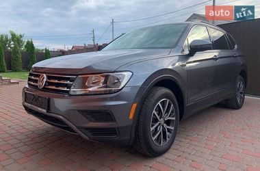 Позашляховик / Кросовер Volkswagen Tiguan 2021 в Києві
