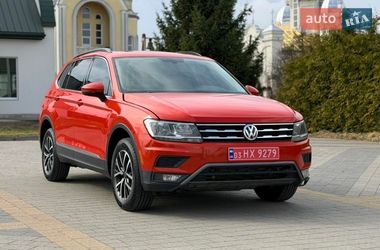 Внедорожник / Кроссовер Volkswagen Tiguan 2018 в Львове