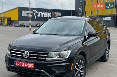 Внедорожник / Кроссовер Volkswagen Tiguan 2019 в Киеве