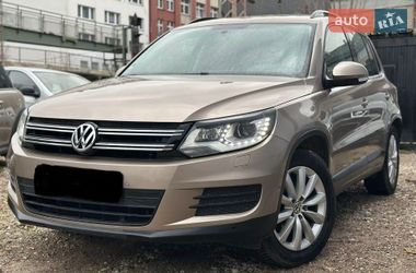 Внедорожник / Кроссовер Volkswagen Tiguan 2012 в Киеве