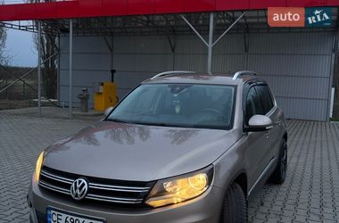 Внедорожник / Кроссовер Volkswagen Tiguan 2011 в Черновцах
