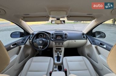 Внедорожник / Кроссовер Volkswagen Tiguan 2016 в Луцке