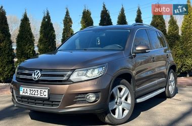 Внедорожник / Кроссовер Volkswagen Tiguan 2011 в Киеве
