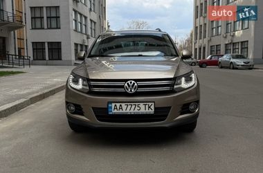 Внедорожник / Кроссовер Volkswagen Tiguan 2014 в Харькове