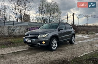Внедорожник / Кроссовер Volkswagen Tiguan 2012 в Харькове