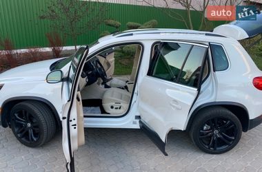 Внедорожник / Кроссовер Volkswagen Tiguan 2012 в Луцке