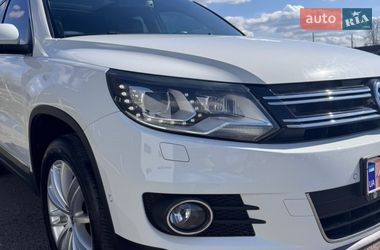Внедорожник / Кроссовер Volkswagen Tiguan 2015 в Луцке