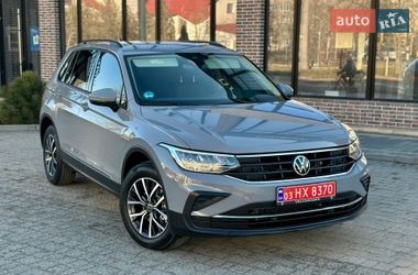 Позашляховик / Кросовер Volkswagen Tiguan 2021 в Івано-Франківську