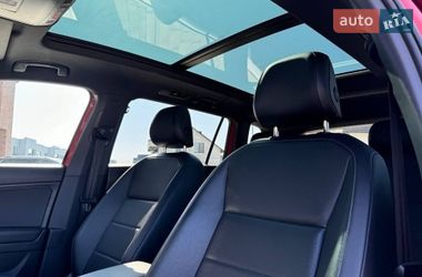 Внедорожник / Кроссовер Volkswagen Tiguan 2018 в Львове