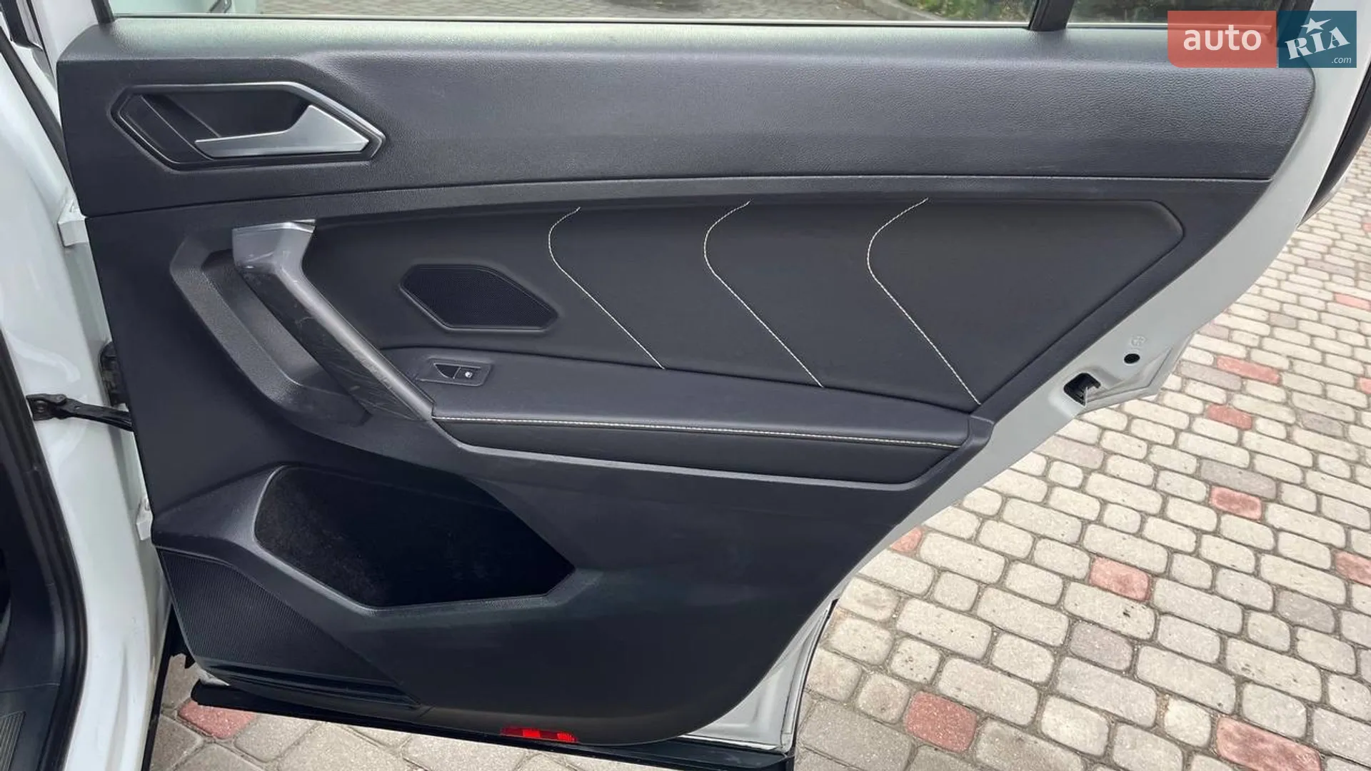 2021 Volkswagen Tiguan - мініатюра 37