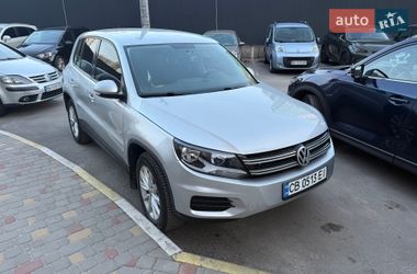 Позашляховик / Кросовер Volkswagen Tiguan 2017 в Києві