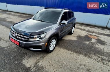 Внедорожник / Кроссовер Volkswagen Tiguan 2016 в Полтаве