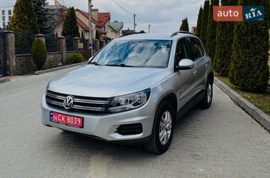 Позашляховик / Кросовер Volkswagen Tiguan 2016 в Львові